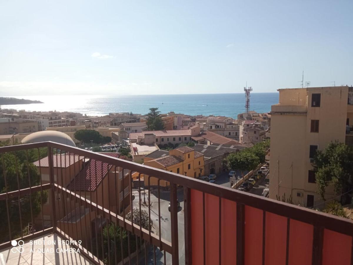 Royal View Apartment Чефалу Екстериор снимка