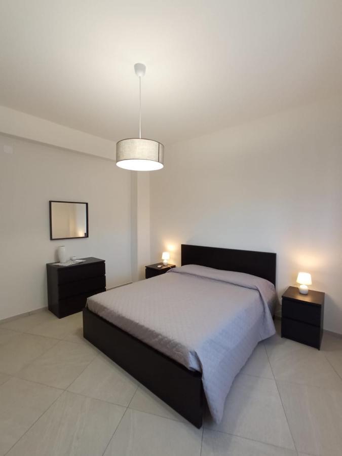 Royal View Apartment Чефалу Екстериор снимка